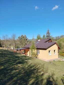 Chata, rodinný dom - 1