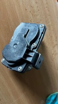 Predám používanú škrtiacu klapku prívodu vzduchu