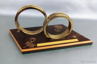 Svadobné obrúčky .