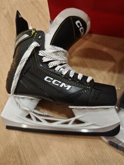 Korčule na ľad CCM