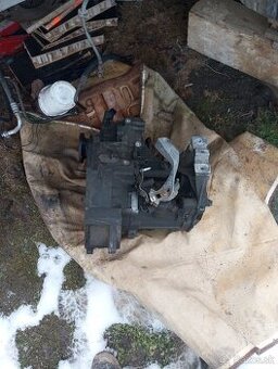 Predám motor a prevodovku 1.9tdi 74kw AXR