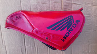 Nádrž Honda