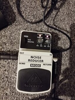 Predám noise reducer aj s adapterom