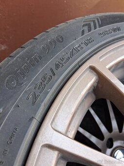 Predam elektróny a pneunatiky