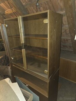 Darujem starší nábytok