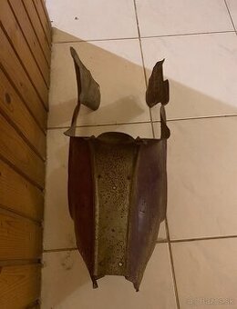 Predam 3 dielne podsedadlove plechy Jawa/ Java