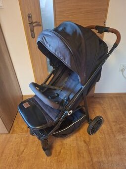 Športový kočík Lionelo