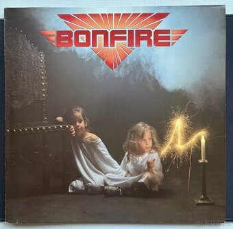 Bonfire - Don't Touch The Light