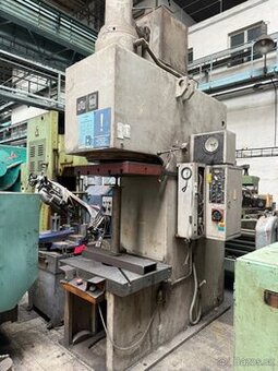 Hydraulický lis PYE 160 S/1M