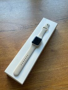 Apple Watch SE 2020 - 1