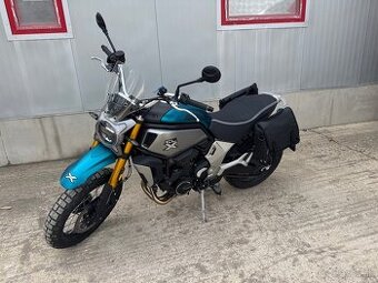 CFMOTO 700CL-X Adventure