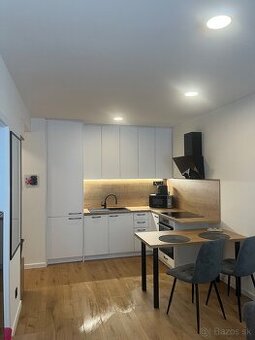 Prenájom 2-izbový byt; 2-bedroom apartment for rent