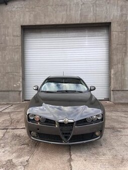 Predám náhradné diely na Alfa Rómeo 159 1,9JTD