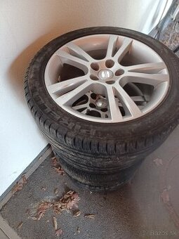 215/45/R16