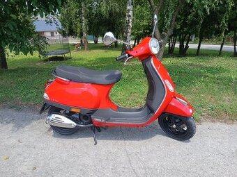 Piaggio Vespa LX2 50