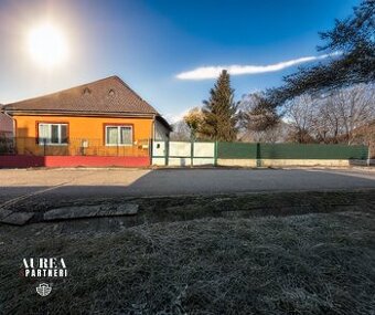 PREDAJ Vidiecky rodinný dom s pozemkom o výmere 1732m2