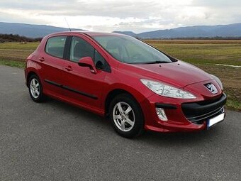 Peugeot 308, 1.4 benzín, r. 2009, ALU, klíma, ťažné...