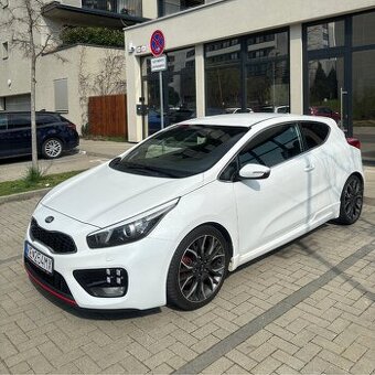 Kia ProCeed GT 3 dv. 150kw