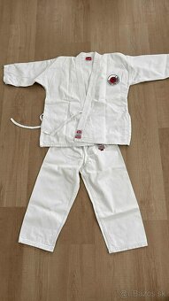 Kimono na karate + chrániče