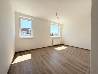 Slnečný 2i byt s balkónom v štandarde - 1