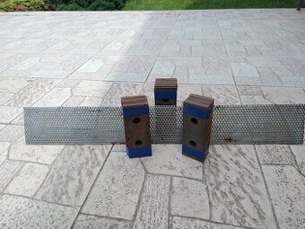 Kladivká na šrotovnik a sito nové.