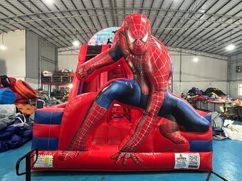 Skákaci hrad Spiderman
