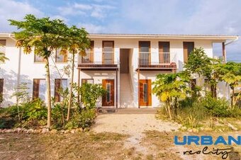 3 IZBOVÝ BYT, FUMBA TOWN