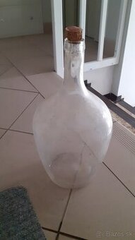 Predám demižón 25 l