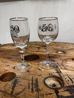✨ Vintage pár jubilejných krištáľových pohárov k 50. výročiu