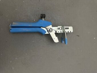 Nivelačné kliešte