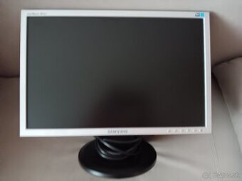 Predám monitor k PC