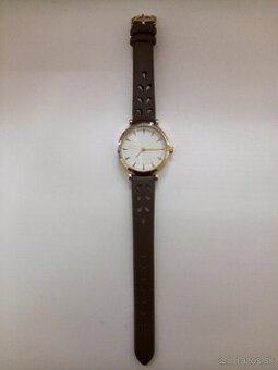 Dámske náramkové hodinky