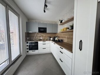 Prenájom zariadeného 3-izbového bytu, Liptovský Mikul…