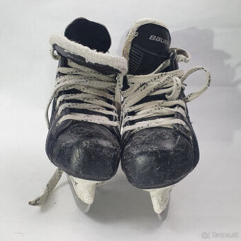 Predám detské hokejove korcule Bauer Supreme, velkost EUR31