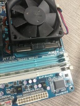 Set Gigabyte GA-880GM-USB3 + AMD Phenom II X4 955 + chladič