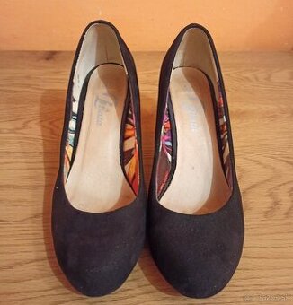 Kožené lodičky Baťa