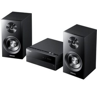 Predám mikro systém Samsung  z DVD prehrávačom