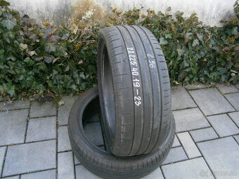 Predám 2x letné pneu Pirelli 225/40 R19 93WXL