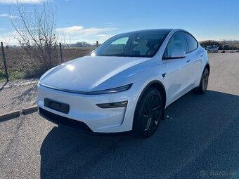 TESLA MODEL Y PREMIUM LONG RANGE ALL-WHEEL DRIVE