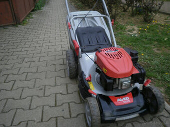 Benzínová kosačka