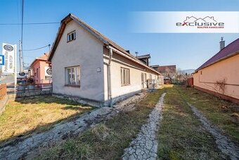 4 IZB.ROD.DOM,ul. HLAVNÁ,KAPUŠANY,436M2 POZEMOK,VŠETKY IS