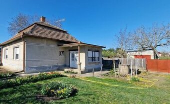 Ponúkame na predaj rod. dom v  Bátorových Kosihách