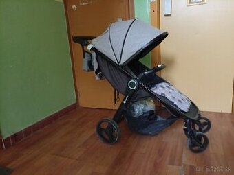 Predám kočík Petite a mars