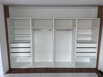 Predám šatníkové regále 200x90x50cm - biele NOVE