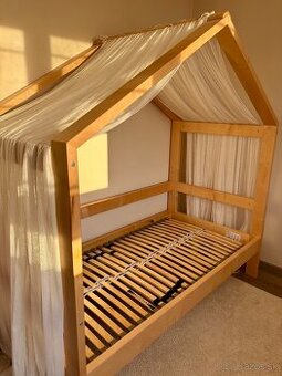 Krasna detská postel