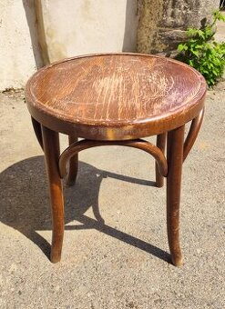 Rôzne retro taburetky