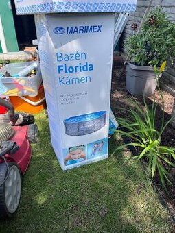 Predam malo pouzivany bazen s prislusenstvom