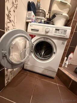 Práčka LG