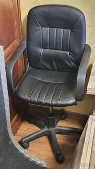 Kancelarska stolička pre deti cca 7-15 rokov