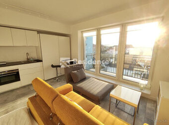 Na prenájom 1-izbový byt blízko centra, Liptovský Mikuláš